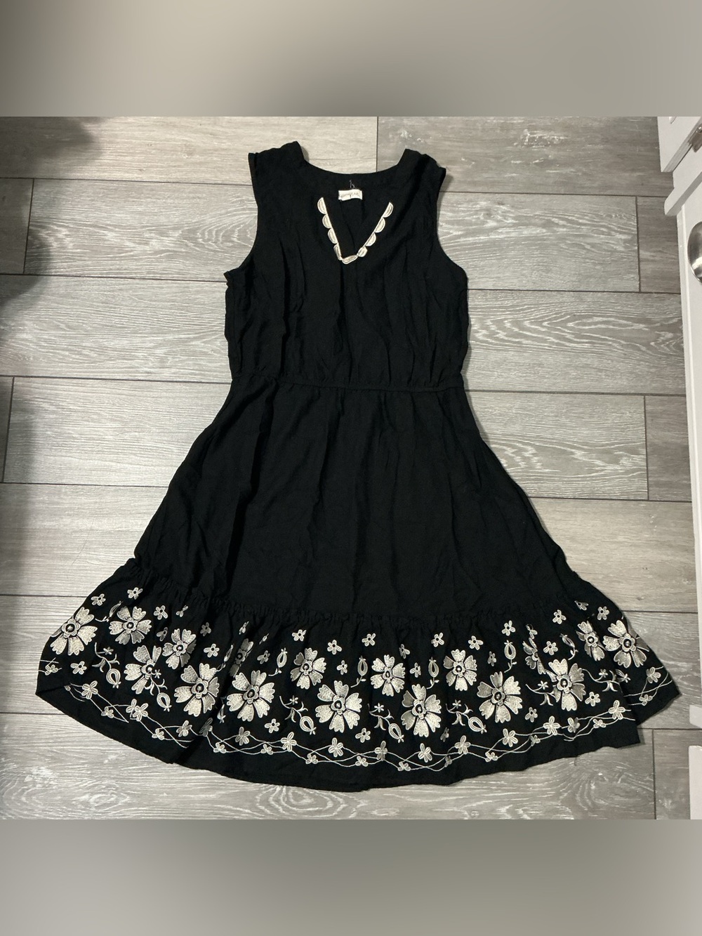 Cactus+Pearl Embroidered Midi Dress XL